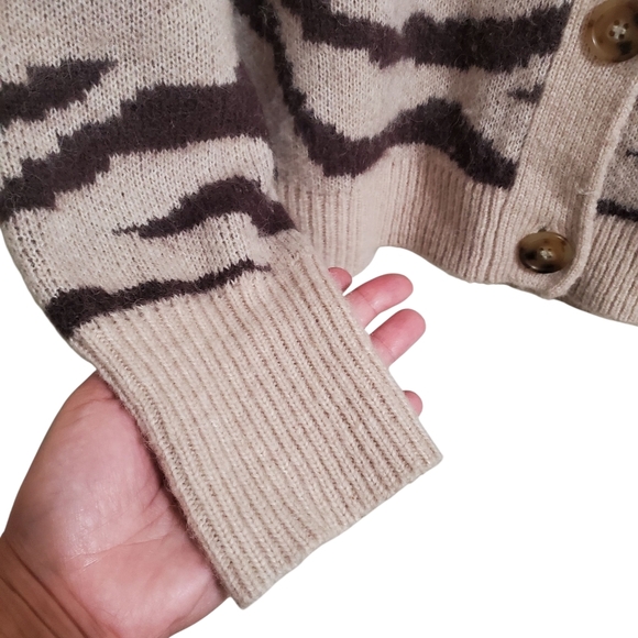 J.Crew Ribbed V-neck cardigan sweater in zebra stripe Knitted Wool Alpaca S - Picture 6 of 13